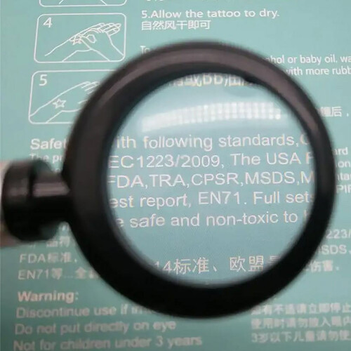 Pen With Magnifier and Light 1