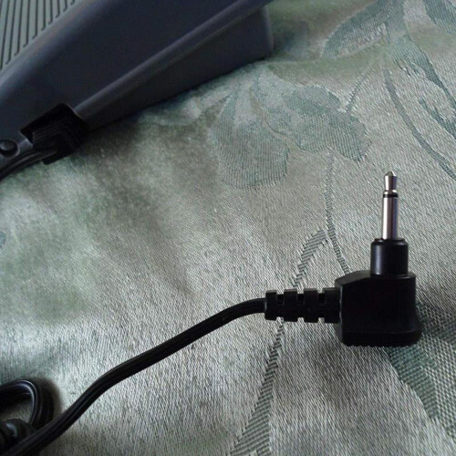 Pédale de commande pour machine à coudre Singer - Pièce de rechange - Utilisation facile, durable et antidérapante 2