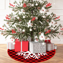 35 inch jute kerstboomrok met buffelruitrand, kerstboomrok met kerstversiering en kerstman.