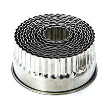Ronde metalen koekjesvormpjes, 11 stuks
