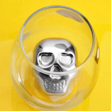 Whiskey Stones Skull Design Fast Cooling No Dilution Reusable Ice Cubes for Cocktails and Drinks