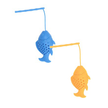 Lot de 2 passoires à thé en silicone, infuseur à thé en vrac en forme de poisson avec long manche et cordon, filtre réutilisable compatible avec