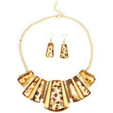 Set collana e orecchini vintage leopardati Guangmc - Nero/Rosso