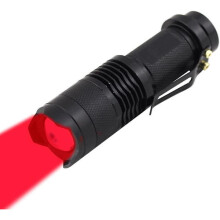 Rode LED-zaklamp met één stand, geschikt voor astronomie, luchtvaart en gebruik in het donker.