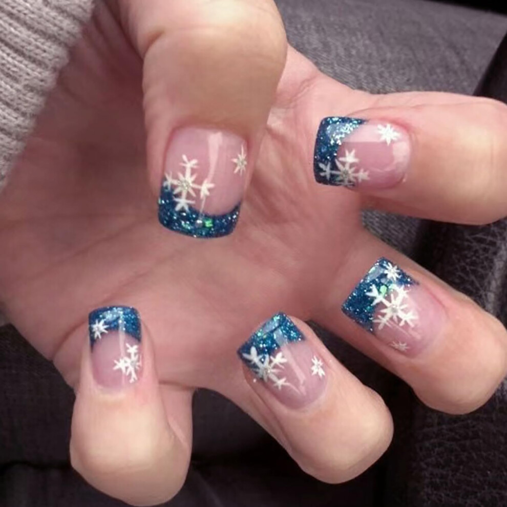 Cream 24Pcs Christmas Snowflake Press On Nails Short Square Nude Glitter Fake Nails With Adhesive