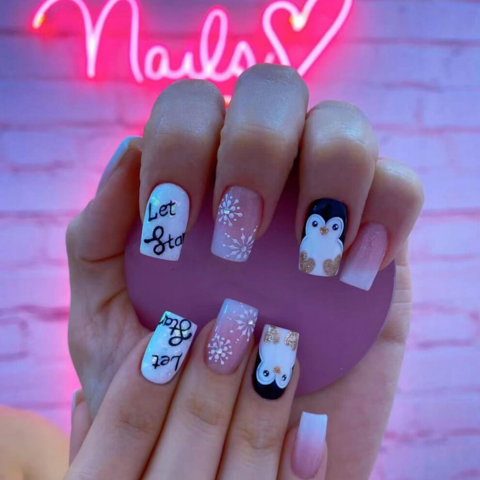 Christmas Press on Nails Short Coffin Fake Nails with Snowflake Penguin Winter Gradient Acrylic 24pcs