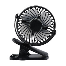 Small Clip Fan, 3 Speeds USB Fan with Strong Airflow, Quiet Operation, Compatible with Desk, Office, Dorm, Bedroom, Stroller