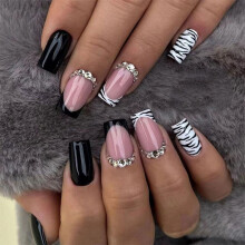 24 kurze künstliche Fingernägel mit Glitzer zum Aufkleben, 10 ml Nagelkleber, passend für Valentinstagsdekorationen für Frauen und Mädchen