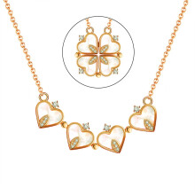 Collana con quadrifoglio HOTYA, gioiello dal design popolare, due modi per indossarla, regalo originale.