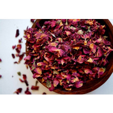 Frische Kräuter/Gewürze – Getrocknete rote Bio-Rosenblüten – Rosa Canina Wedding