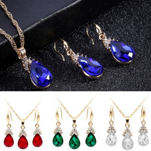 Besufy Dames Sieradenset Vintage Druppelvormige Strass Ketting Oorbellen met Haakje Hangers