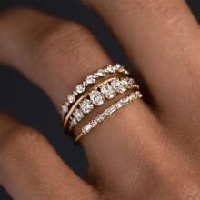Fáinní Iontógtha Zircon Óirphlátáilte TOFOTL4Pcs do Mhná, Tacar Fáinní Cruachta Gan Smál, Fáinní Ordóige Galánta Fáinní Gealltanais