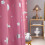 Cortina decorativa transparente com estrelas prateadas e lua, ideal para janelas e uso infantil. 3