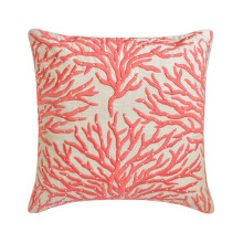 Perzikkleurige linnen kussenslopen van 61 x 61 cm, met koraalborduurwerk, parels, strandthema en een modern bloemenpatroon - Coraline