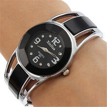 Orologio da polso analogico al quarzo da donna Mnycxen con cinturino in lega, ideale per occasioni eleganti.