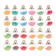 Cluaise DIY Coirníní Muince Crochta Soláthairtí Ceardaíochta 30Pcs Gabhálais Maisiúcháin Seodra Daisy