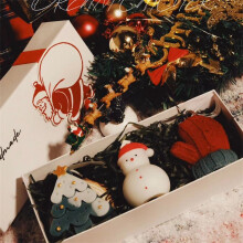 Conjunto encantador de 3 velas e castiçais de Natal Yakbaofuo: velas aromáticas adoráveis, perfeitas para aniversários e feriados. Em promoção!