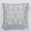 Ρομαντικό λουλουδάτο μαξιλάρι Primrose Sterling Blue, τετράγωνο 18 ιντσών 1