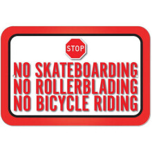 Bordje 'Skateboarden, rolschaatsen, fietsen verboden'