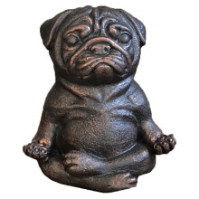 Statue de chien méditant, statue de bouledogue français pratiquant le yoga, sculpture réaliste de carlin en résine, décoration intérieure,