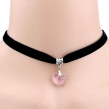 Gothic Herzanhänger mit Strasssteinen, Samt-Choker, kurze Halskette für Damen, Schmuckgeschenk