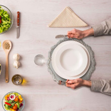 Donemore Thick Anti-Slip Table Mat, Heat Pad, High Temp Insulated Hot Pot Mat, Embossed Flower Placemats, compatible with kitchen decor
