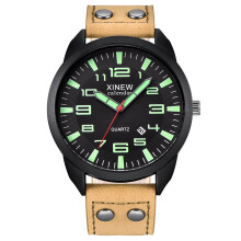 Orologio da uomo al quarzo con cinturino in pelle, calendario semplice e quadrante luminescente, ideale per attività all'aperto.