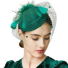 Elegante cappellino fascinator retrò con stampa a pois e piume, ideale per spose e matrimoni (verde).