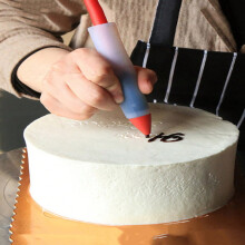 EIGTHTAIL 1pc Silicone Icing Piping Bag With 2 Stainless Steel Nozzle Tips For Cake Decorating