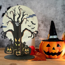 Decorațiuni de Halloween: Calendar de Advent din lemn cu dovleci, Ornamente pentru brad cu fantome și moarte - Oferte Cyber Monday 2024