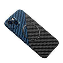 Matt finish, stötsäkert telefonskal med magnetisk laddningsstöd. Ultratåligt aramidfibermaterial. Ramlös, ultratunn design, trådlös laddning.