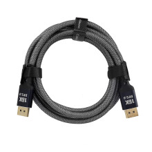 DisplayPort 2.0-kabel, stevige verbinding en universele compatibiliteit, ondersteunt 16K bij 60Hz voor optimale streaming.