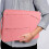 Custodia resistente e leggera per notebook da 13 pollici, interno morbido e soffice, comodo accesso tramite cerniera. 3