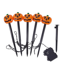 AURIGATE Halloween töklámpás ösvényhez, 5 db-os kültéri fényfüzér tök karókkal, elemes kertbe, járdára, udvarra, kocsifelhajtóra,