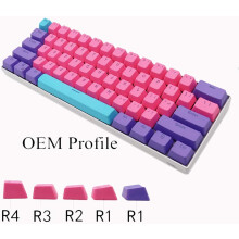 Teclas PBT com textura suave, compatíveis com encaixe Cherry MX para integração perfeita, revestimento anti-gordura que garante durabilidade,