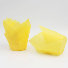 Tulpenförmige Cupcake-Förmchen, 50 Stück, Muffinförmchen aus Pergamentpapier – robust, fettabweisend und einfach zu verwenden – perfekt zum