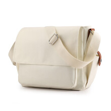 2024Men Crossbody Bag Nylon Vedenpitävä Suurikapasiteettinen Olkalaukku Muoti Urheilureppu