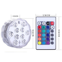 Lampa Soilsiú Linn Snámha Faoi Uisce, In-athluchtaithe USB, Il-dhathach RGB-13L le Cianrialtán RF