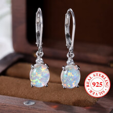Ohrhänger aus 925er Sterlingsilber mit Opal-Einlage in Eiform, mehrfarbig, passend zu Alltagskleidung und Partydekoration. Hochwertiger Schmuck.