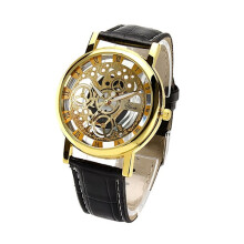 Orologio da uomo color oro con numeri romani Nero