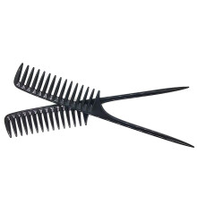 Wide Tooth Detangling Comb with Rat Tail Handle for Gentle Knot Removal and Precise Hair Sectioning