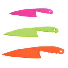 Schickes Kinderkochset mit echten Küchenutensilien, Kindermesser, Kochgeschirr, Kuchen- und Salatgeschirr, vielseitig einsetzbar, ergonomische Griffe