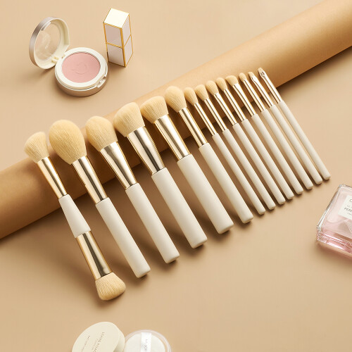 Living And Home 13 Pcs Makeup Brushes 2