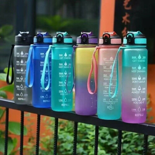 2-pack - 1 l water bottle with straw and timer Orange-Green 2