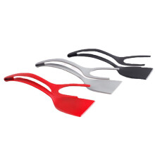 6-in-1 keukenaccessoires met nylon clip: steakspatel, tang, fliptang en gereedschap voor het bakken van pannenkoeken.