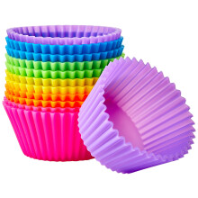 Amazon Basics Round Reusable Silicone Baking Cups, Pack of 12 (Oven-sa