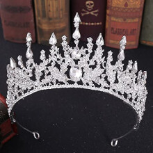 Vintage Wedding Tiara for Bride Crystal Rhinestone Bridal Crown Headpiece with Secure Comb