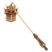 Vintage Candle Snuffer with Elegant Handle, Golden Finish Wick Extinguisher, Smoke Flame Out
