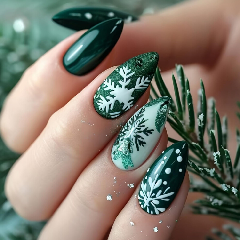 Green Christmas Press On Nails Snowflake Fake Nails Set Medium Almond Shape Reusable 24Pcs