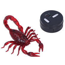 Realistischer RC Skorpion Spielzeug, 1200mAh Akku, 6-8m Steuerung, Halloween